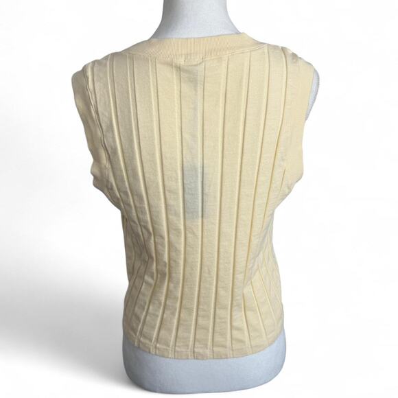 Monrow Ribbed V-Neck Sleeveless Knit Top Cream Ivory Women’s NEW Size Medium - Picture 3 of 6